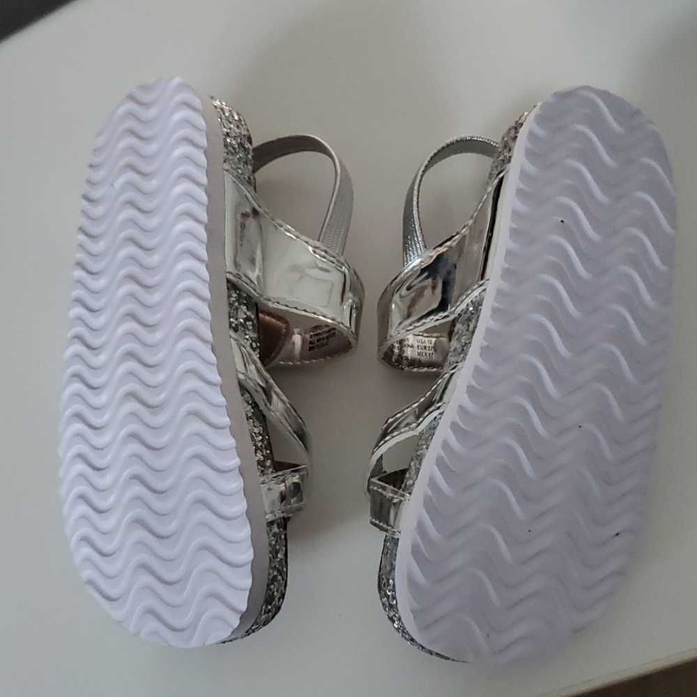 Sandal - Picture 3 of 4